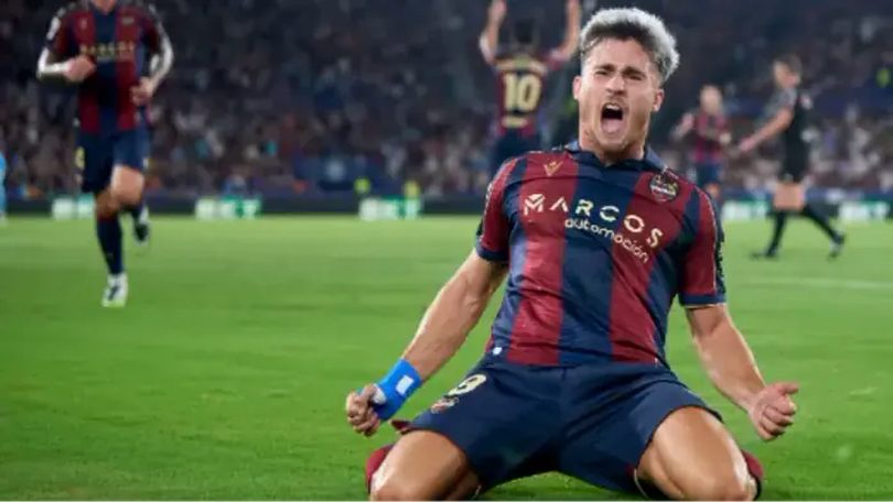 Barcelona giành chiến thắng ngoạn mục trước Levante