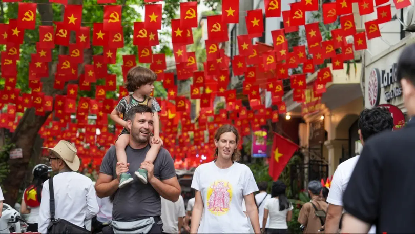 Nhộn nhịp tour du lịch Hà Nội dịp Quốc khánh