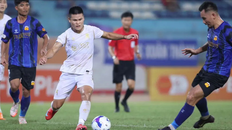Câu lạc bộ Hà Nội bị cầm hòa trên sân nhà