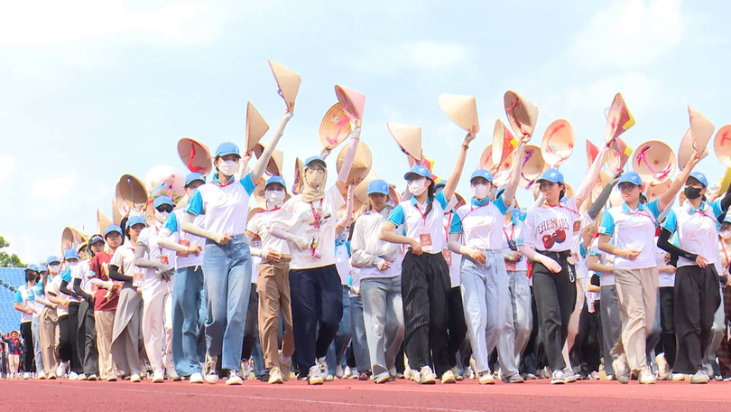 Không ngại gian khó vì một đại lễ vinh quang