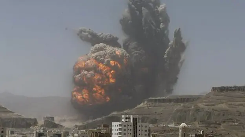 Israel không kích thủ đô Sana của Yemen