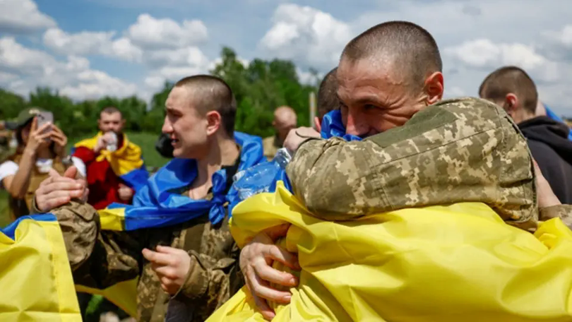 Nga và Ukraine trao đổi 146 tù binh mỗi bên