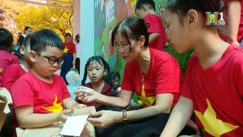 Lớp học tái chế tại trường tiểu học Hồ Tùng Mậu | Người tốt quanh ta | 27/08/2025