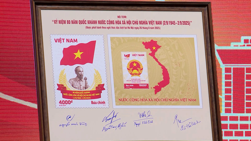 Phát hành bộ tem bưu chính kỷ niệm 80 năm Quốc khánh
