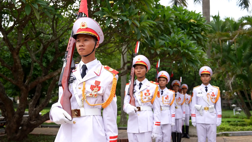 Tiêu binh danh dự luyện 80 bước cho ngày Quốc khánh