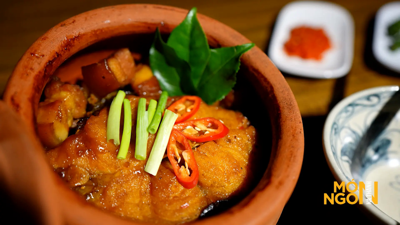 Cá lăng kho trà cổ thụ