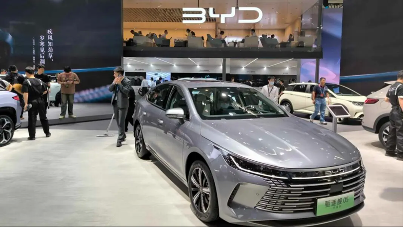 Xe điện BYD bùng nổ doanh số, soán ngôi Tesla