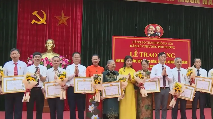 Huy hiệu Đảng – dấu ấn tri ân tại Phú Lương