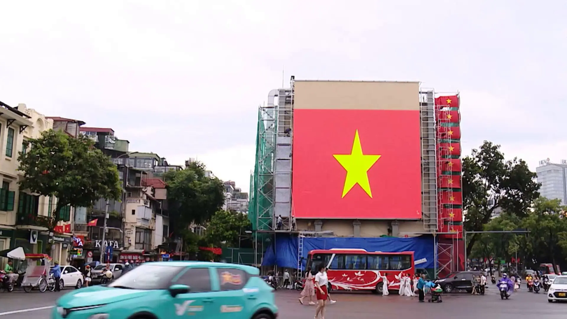 Quảng trường Đông Kinh Nghĩa Thục tràn đầy sức sống mới