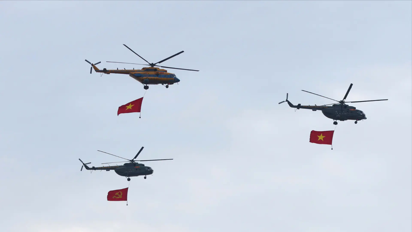 Mãn nhãn màn trình diễn của Biên đội không quân bay chào mừng