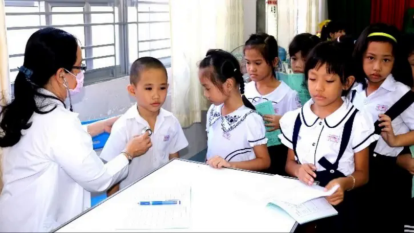 Hỗ trợ học sinh, sinh viên tối thiểu 50% mức đóng BHYT