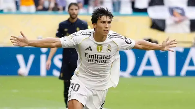 Gonzalo Garcia được trao áo số 9 tại Real Madrid