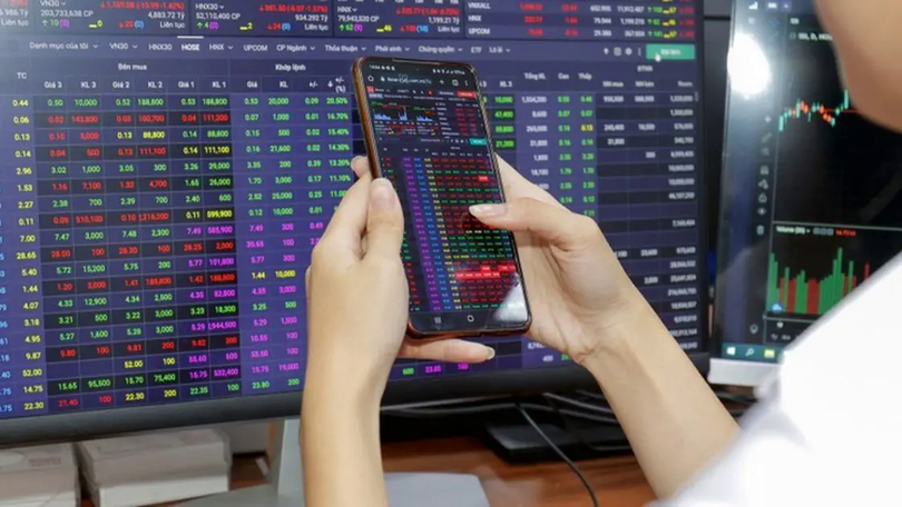 VN-Index tiến tới vùng 1.800 điểm
