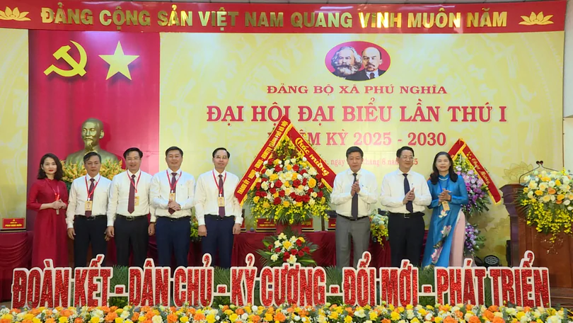 Phú Nghĩa xây dựng công nghiệp, dịch vụ và làng nghề xanh