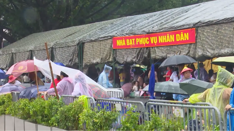 Người dân không nên tập trung quá sớm trước lễ diễu binh