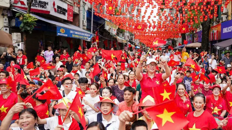 Thủ tướng yêu cầu hoàn thành tặng quà nhân dân trước 2/9