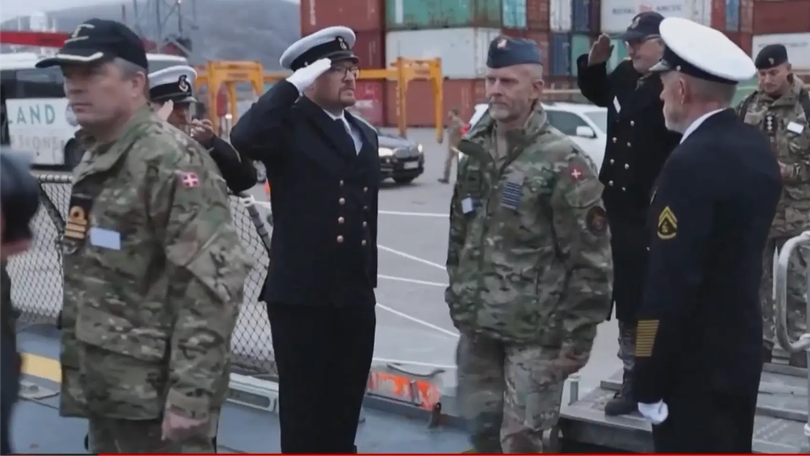 NATO tập trận quân sự ngoài khơi Greenland