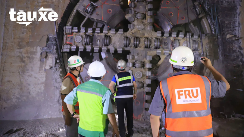 Máy đào hầm TBM 'Táo bạo' đã đến ga S10-Cát Linh | Bản tin Tàu và Xe | 16/09/2025