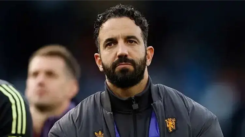 HLV Ruben Amorim có ba trận để 'giữ ghế' ở Man United