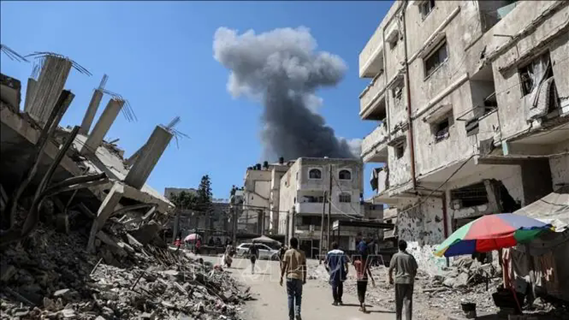 Israel tăng cường tấn công thành phố Gaza