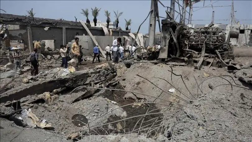 Israel không kích cảng Hodeidah của Yemen