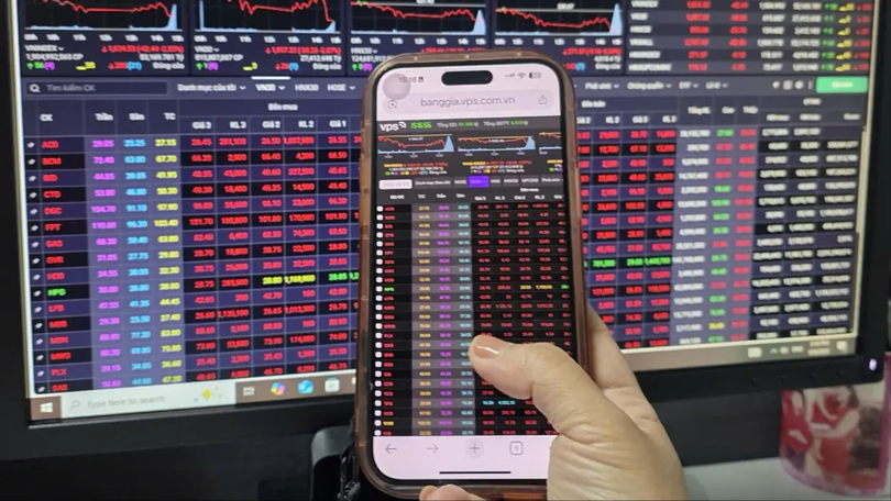 Chứng khoán 18/9: VN-Index giảm hơn 5 điểm