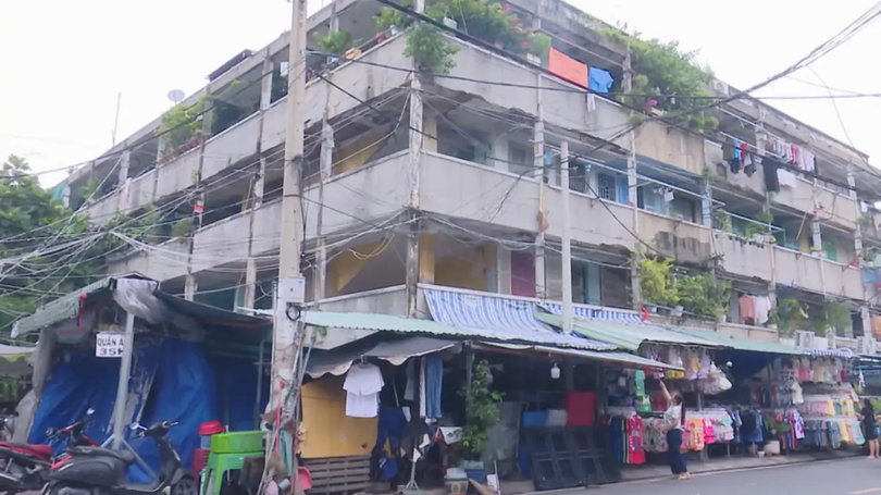 TP.HCM: Hàng chục nghìn hộ dân sống tại chung cư xuống cấp