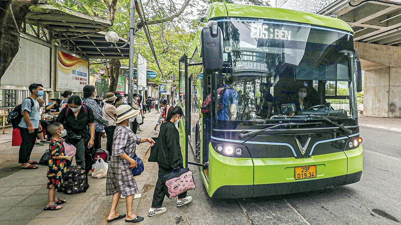 Hỗ trợ người dân chuyển sang phương tiện xanh