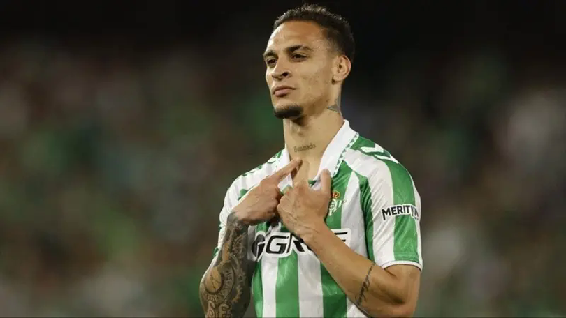 Man United bán Antony cho Real Betis