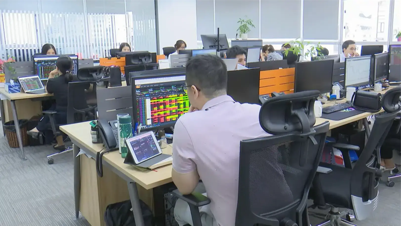 Khối ngoại bán ròng hơn 6.300 tỷ đồng trong tuần qua