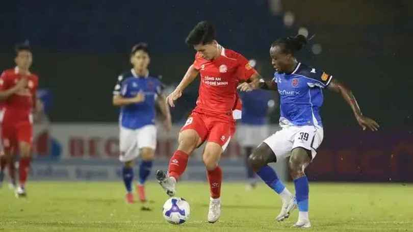 Công an TP.HCM áp sát ngôi đầu LPBank V-League 2025/26