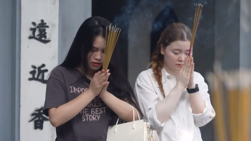 Đi lễ chùa ngày đầu tháng