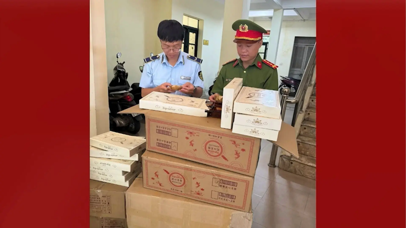 Hơn 300 bánh Trung thu lậu bị tiêu hủy tại Hà Nội