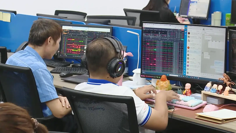 VN-Index tăng nhẹ sau chuỗi ngày giảm liên tiếp