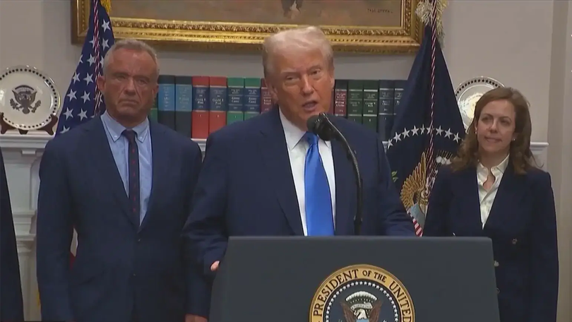 Tranh cãi sau cảnh báo của ông Trump về chứng tự kỷ