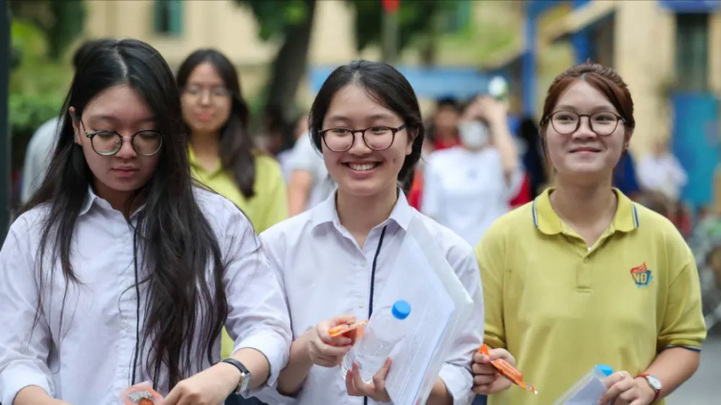 Ban hành chương trình môn học bồi dưỡng dự bị đại học