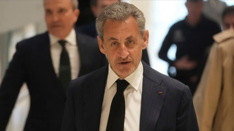 Cựu tổng thống Pháp Nicolas Sarkozy bị tuyên án 5 năm tù