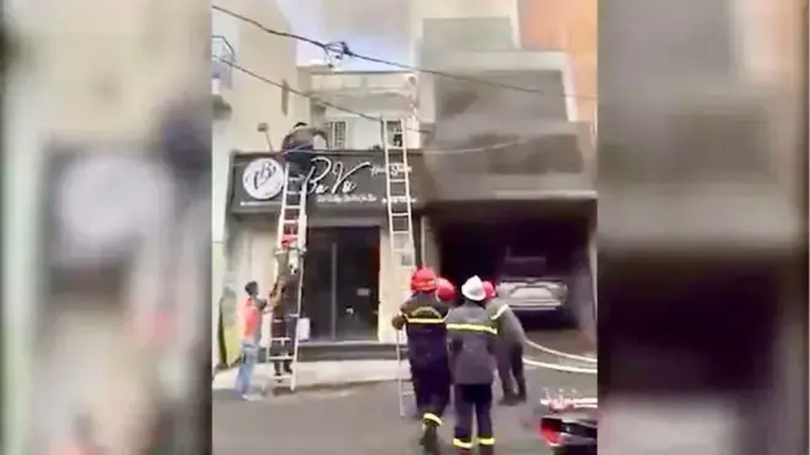 TP.HCM cứu 6 người trong vụ cháy lớn