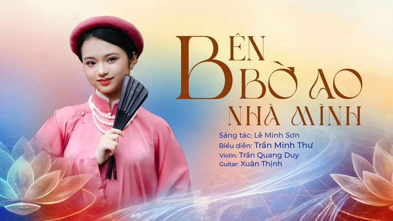 Bên bờ ao nhà mình