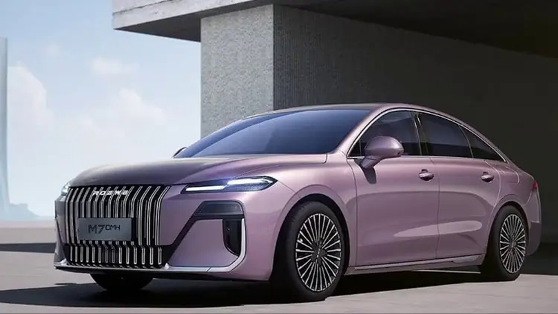 Mẫu Roewe M7 Phev có thể chạy tới 2.050km/sạc