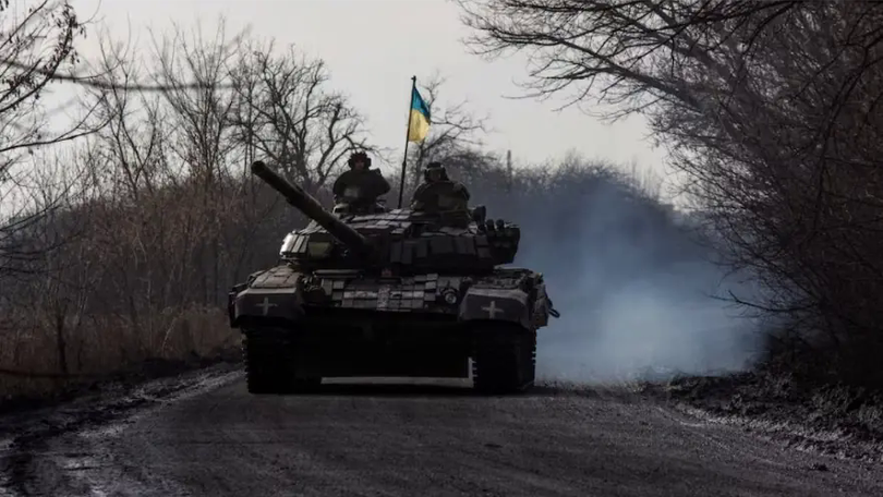 Ukraine tính bán vũ khí để bổ sung ngân sách quốc phòng