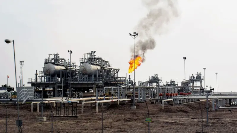 Giá dầu giảm mạnh trước thềm họp OPEC+