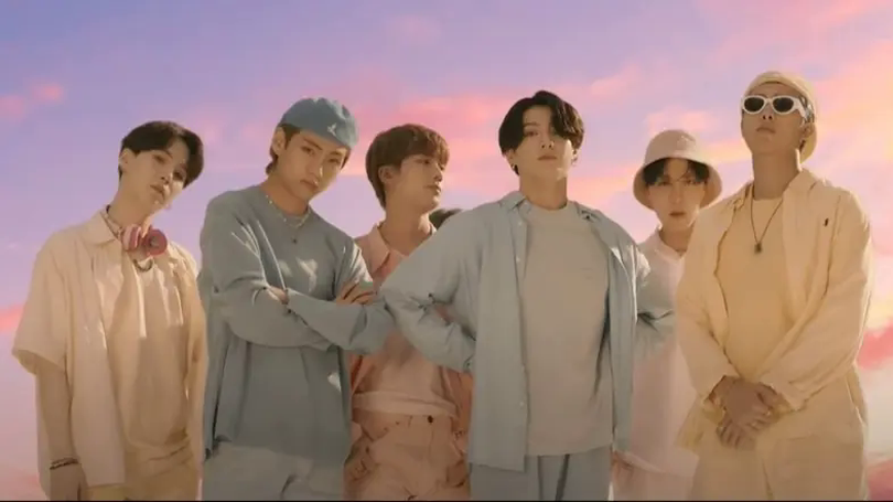 “Dynamite” của BTS vượt mốc 2 tỷ view