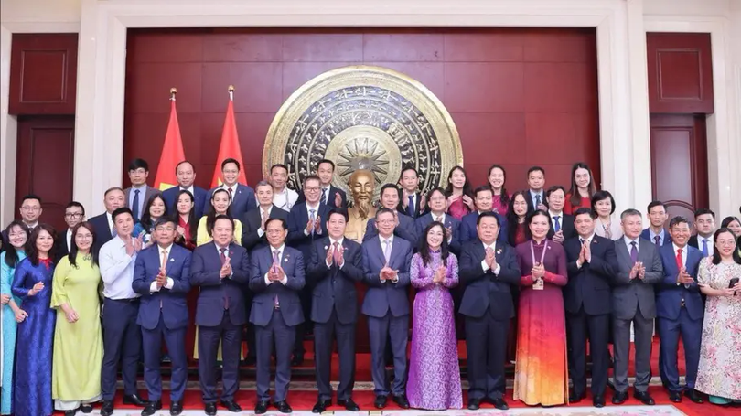Chủ tịch nước gặp gỡ cộng đồng người Việt tại Trung Quốc