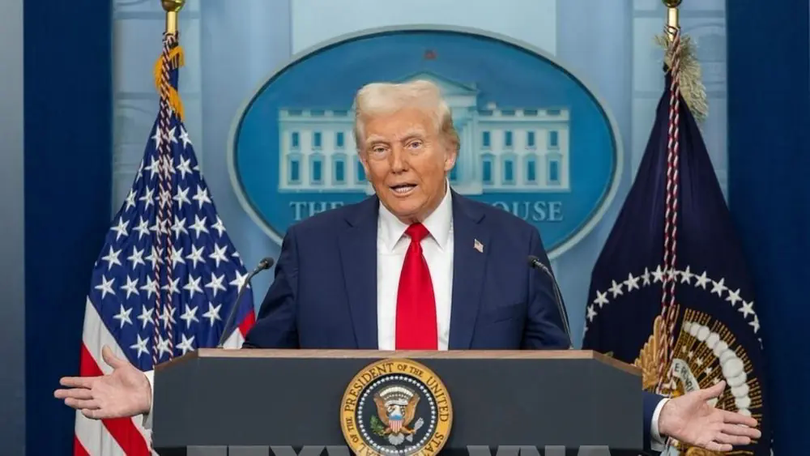 Ông Trump ký sắc lệnh miễn trừ thuế cho một số nước