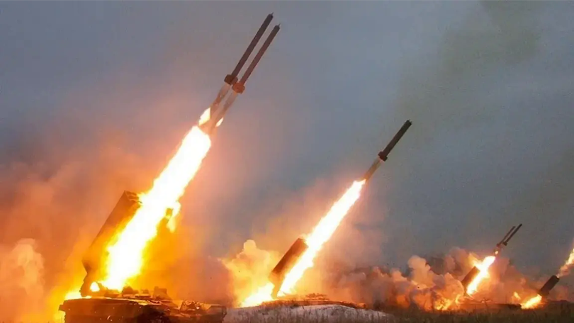 Nga cảnh báo 'rắn' sau khi phóng tên lửa Oreshnik vào Ukraine
