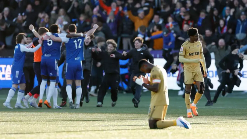 Crystal Palace trở thành cựu vương FA Cup