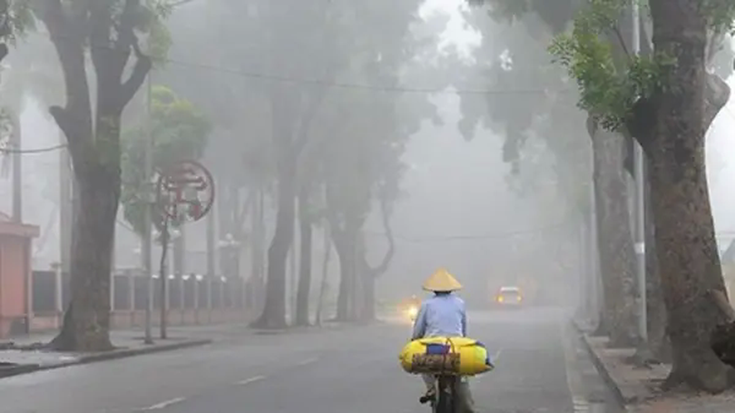 Thời tiết 12/1: Kết thúc nắng hanh, Hà Nội mưa nhỏ, trời rét