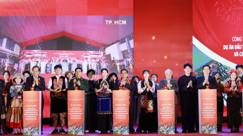Xây dựng trường học để gieo chữ, giữ nước