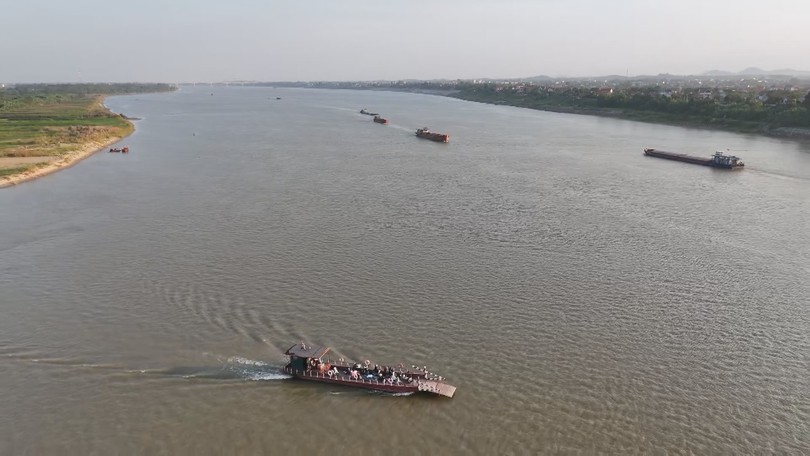 Đảo xanh giữa sông Hồng